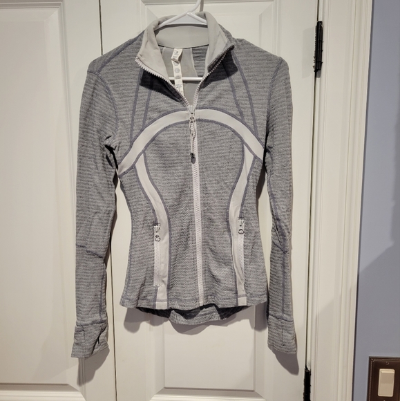 Lululemon define jacket in Pique silver spoon size 2 - Picture 5 of 9